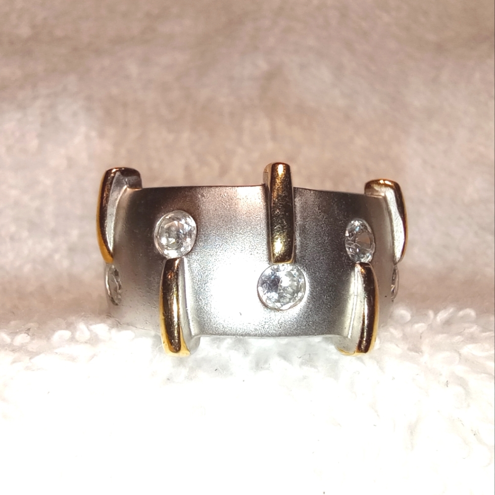 Vintage 5 Cubic Zirconia 18K GE White Gold Electroplate Band Women's Ring Size 8
